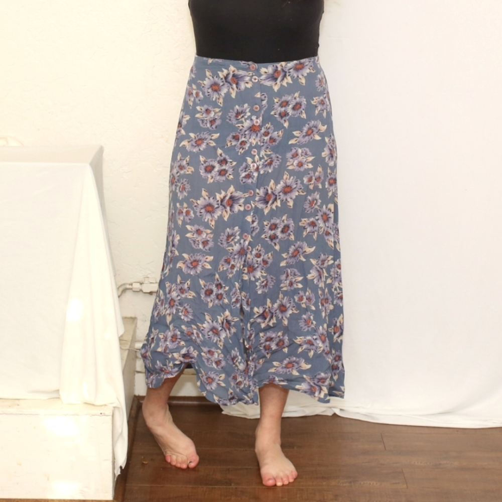 Long blue skirt - M